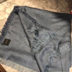 Gucci silk&wool shawl
